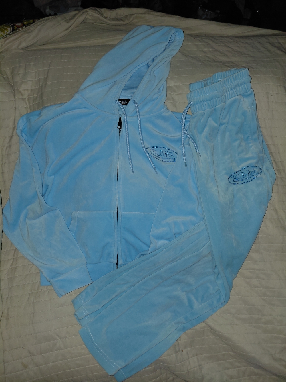 Von Dutch Light Blue Velour Hoodie & Joggers - Picture 2 of 10